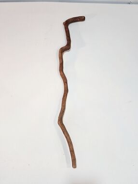 Handcrafted Natural Twisted Wood Hiking Stick/Walking Cane 35”